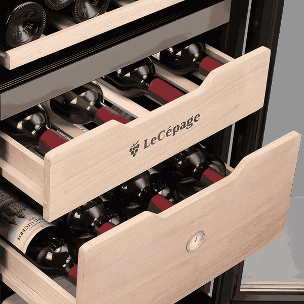 AGK3ZMULTI 282L Cave à Vin et Boissons à Triple Zone Polyvalente | LeCépage